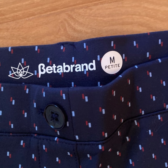 Betabrand women’s Medium Petite size pull on comfy dress Pants - like new - Picture 7 of 7